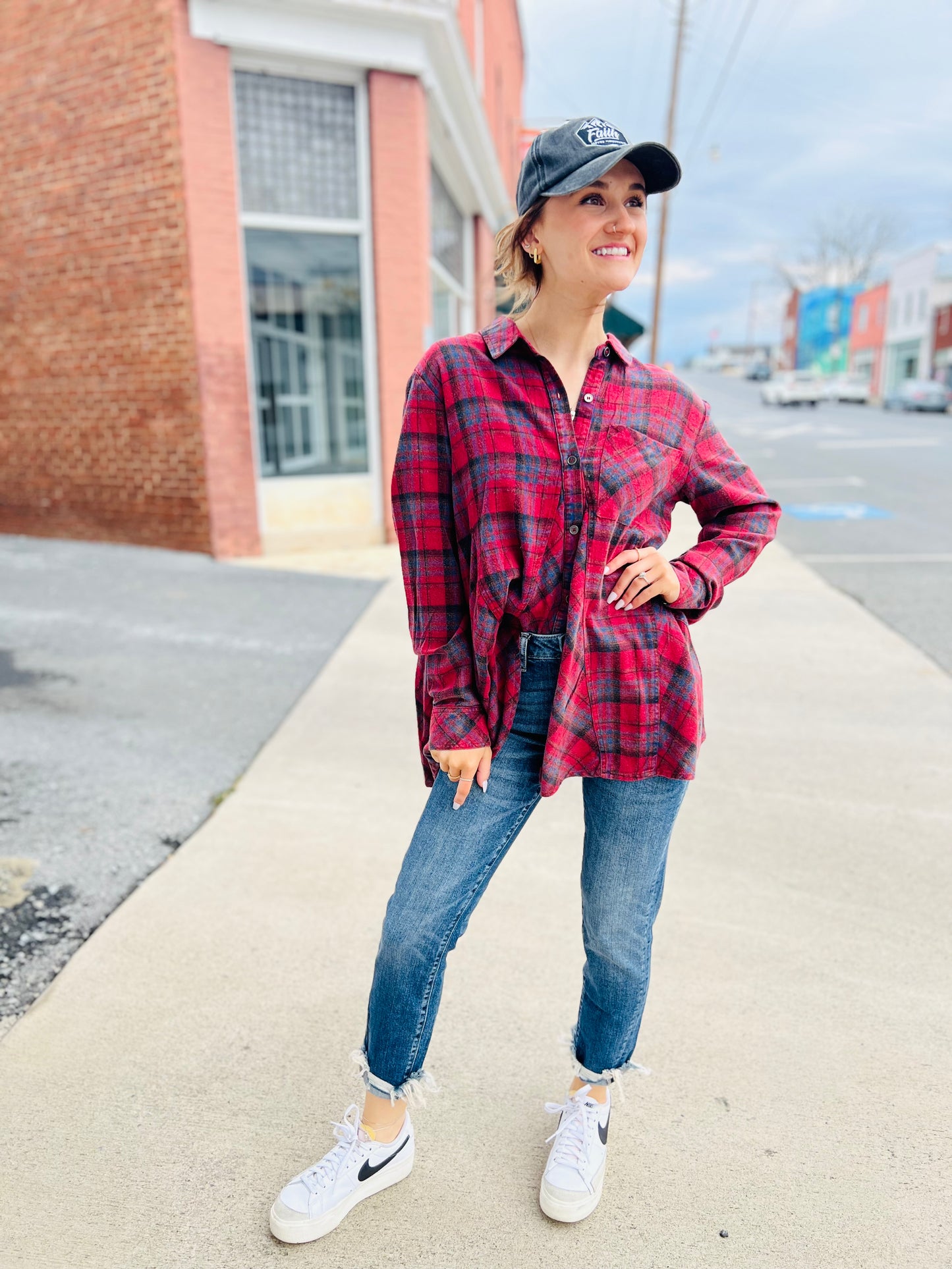 Frayed Cuff Boyfriend Jeans