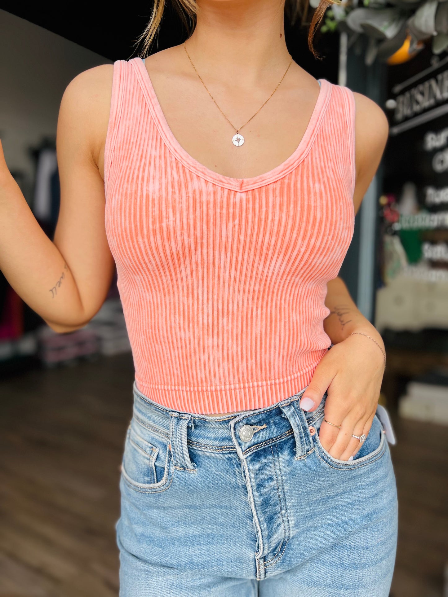 Ribbed Cropped Tank Top - Coral