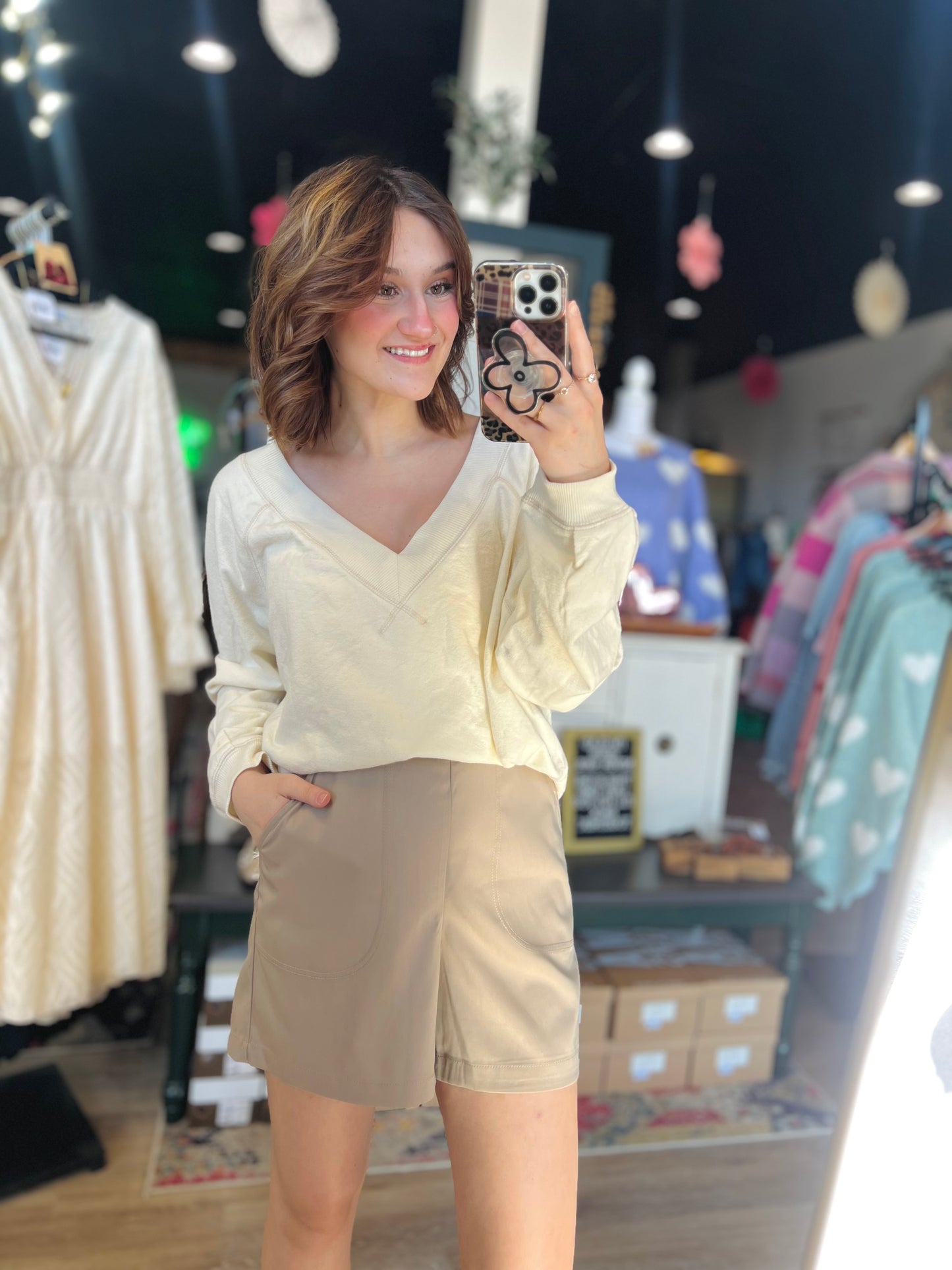 Max Studio Taupe Dress Shorts - L