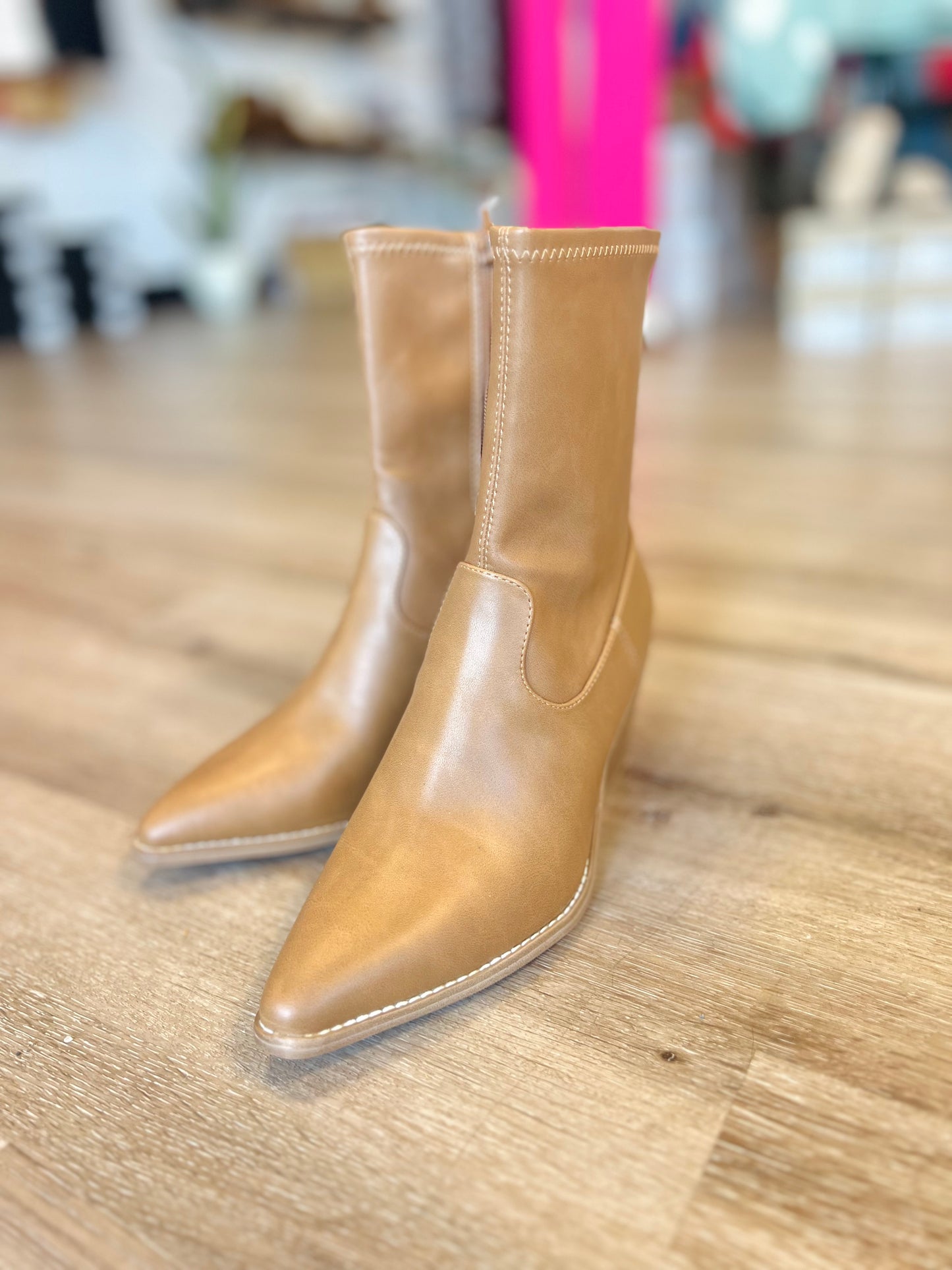NWT Universal Thread Brown Booties - 8 1/2