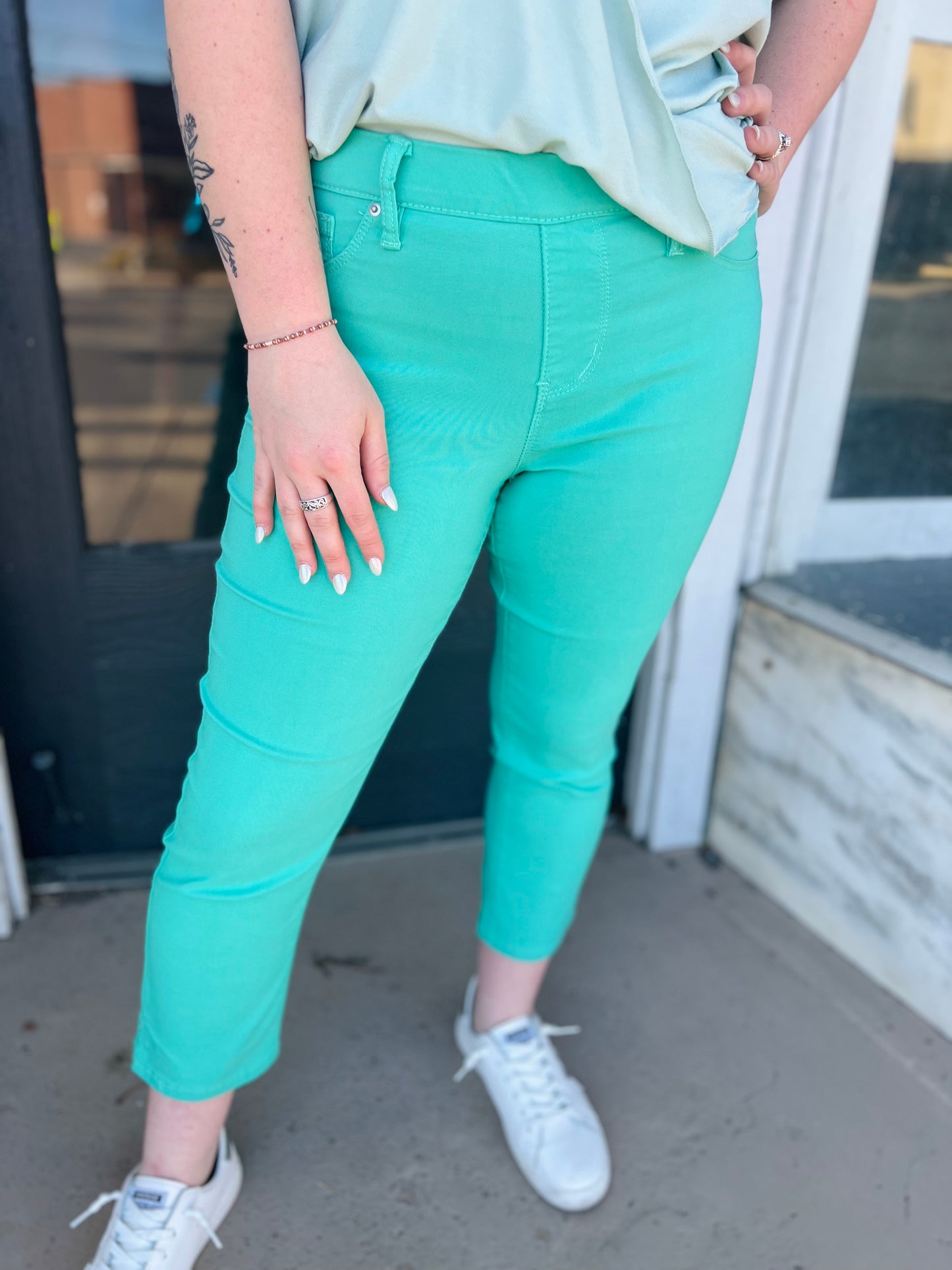 Pull On YMI Capri's