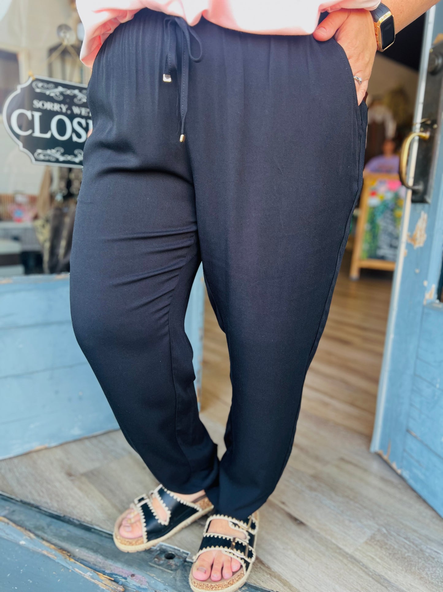 Lael | Curvy Jogger Pants - Black