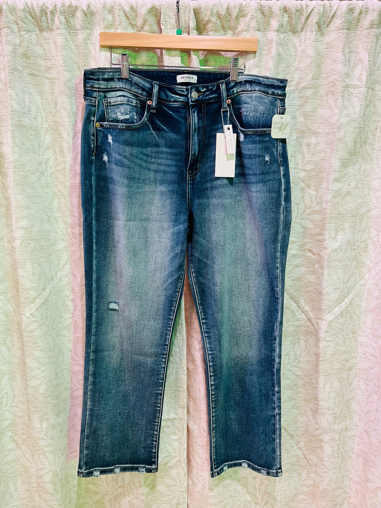 Plus Size High Rise Straight Jeans