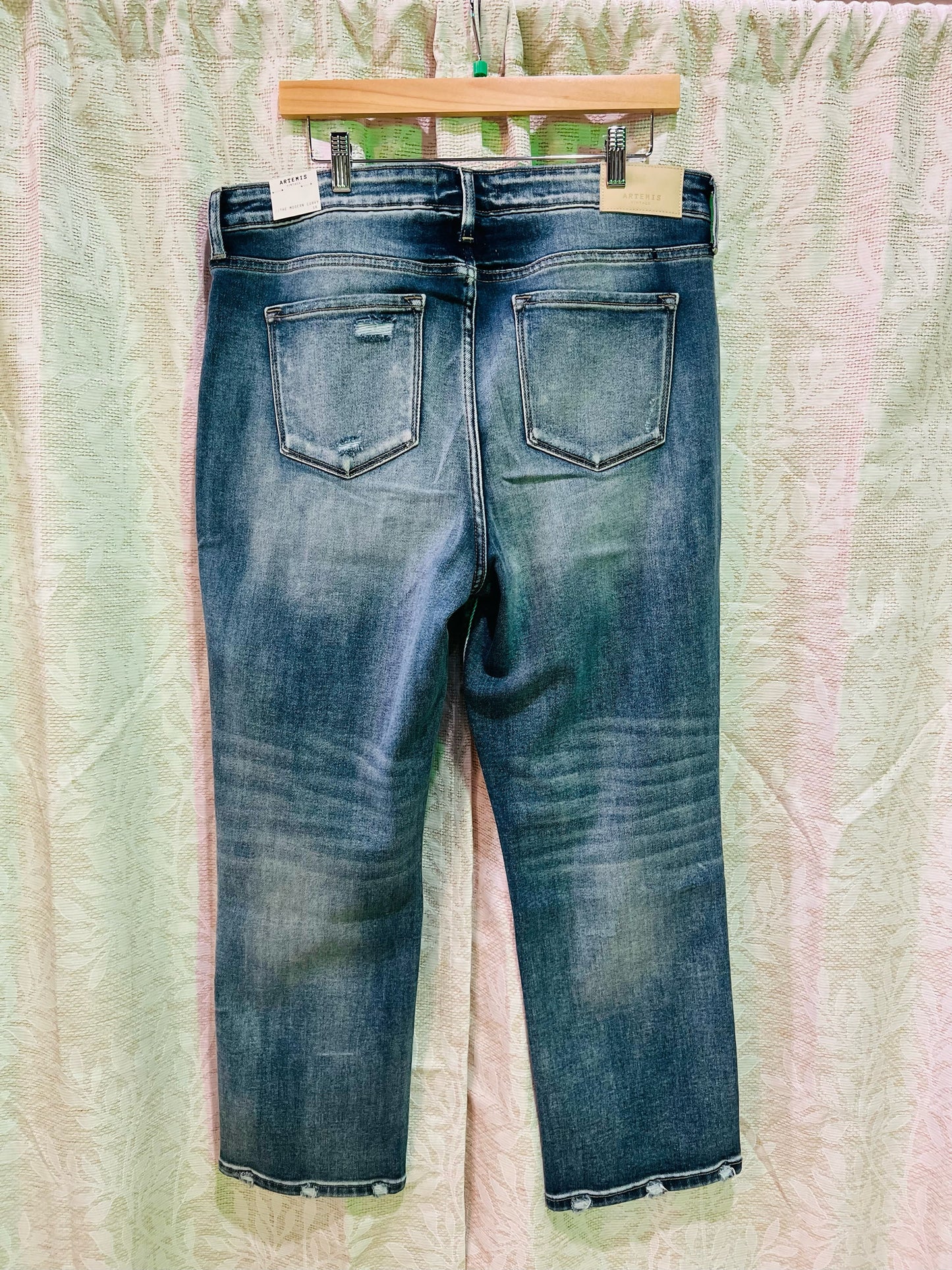 Plus Size High Rise Straight Jeans