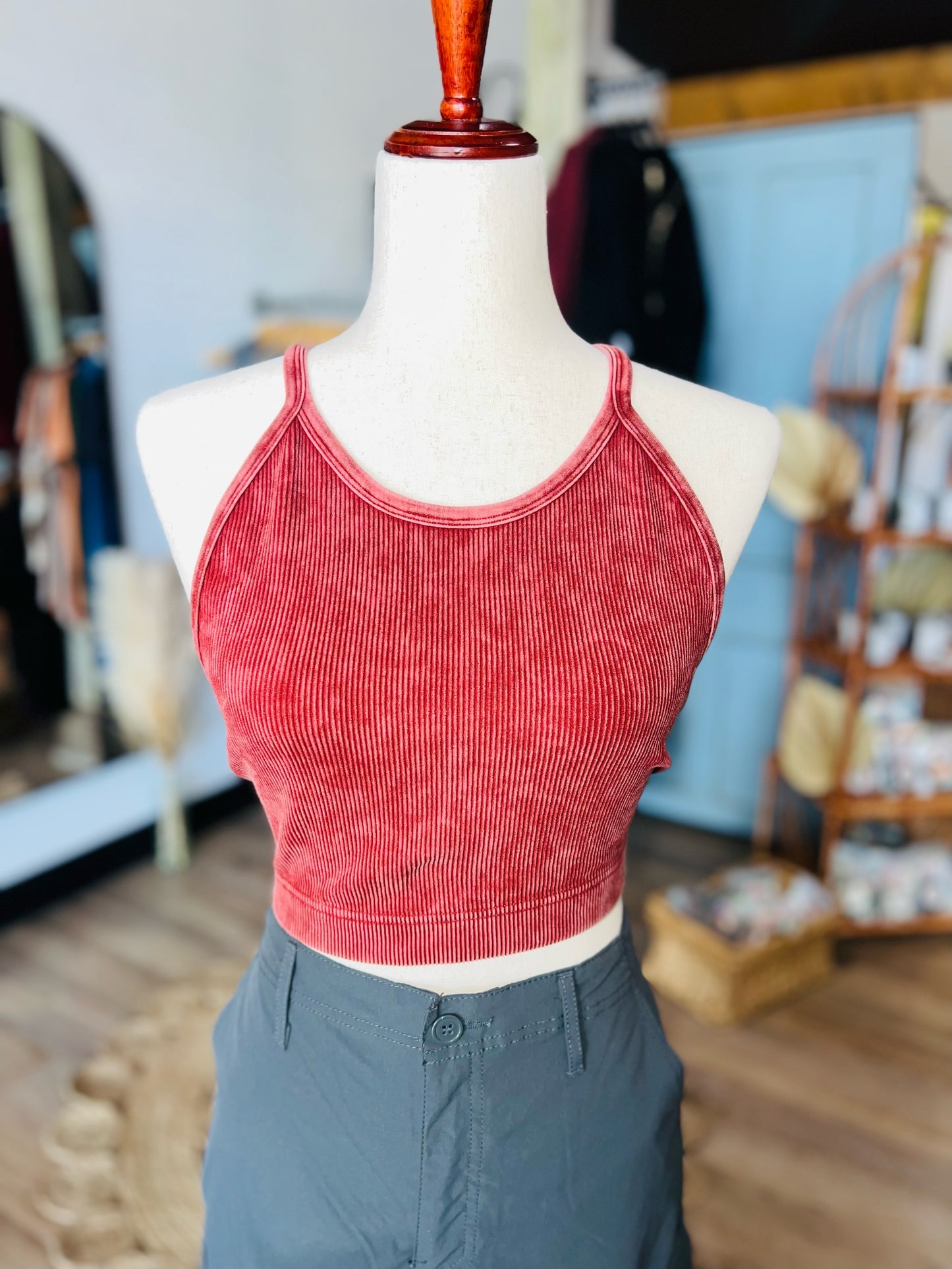 ACID WASHED RIBBED SEAMLESS CROPPED TANK TOP