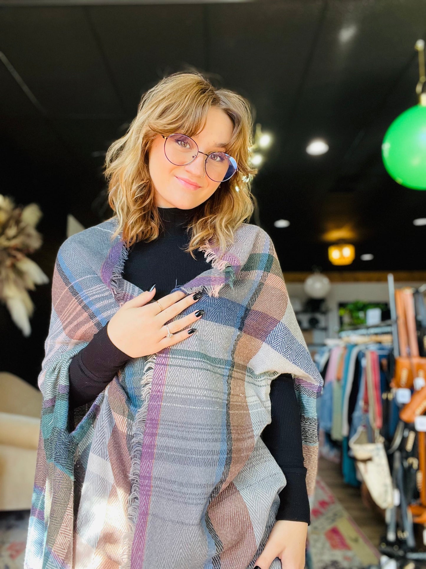 Multicolor Plaid Pocket Shawl