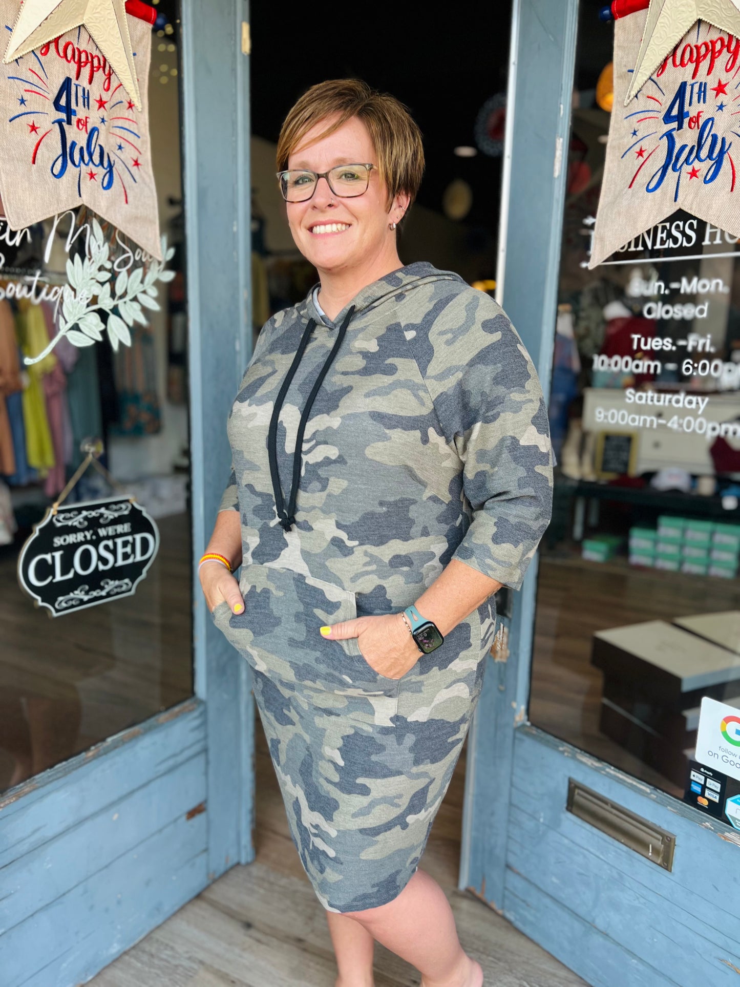 Hunter | Camo Hoodie - Curvy
