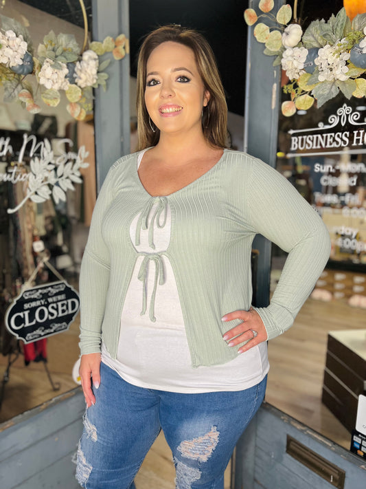 Minnie Bow | Curvy Top