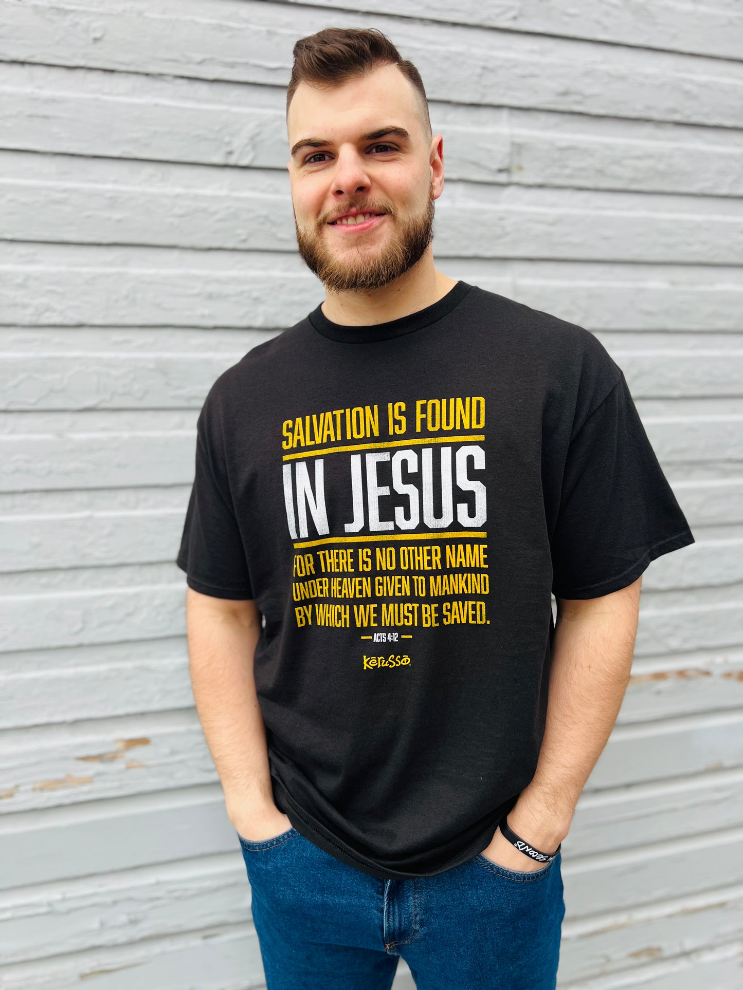 Salvation In Jesus | Men's Graphic Tee