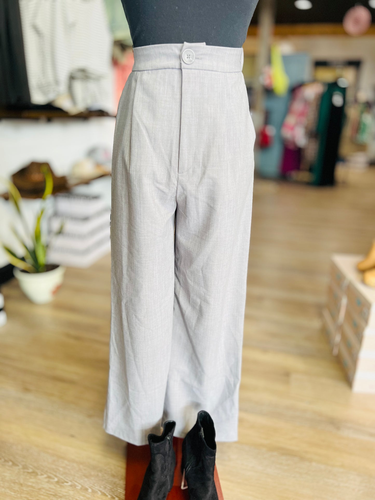Stradivarius Grey Dress Pants - Size 2