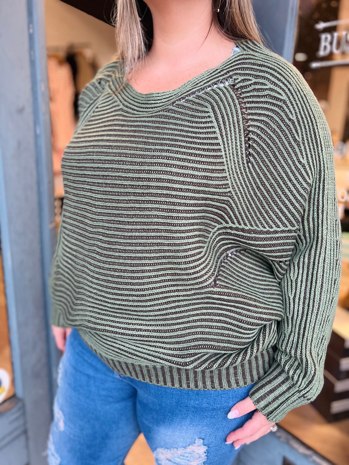 Charlotte | Curvy Sweater - Green