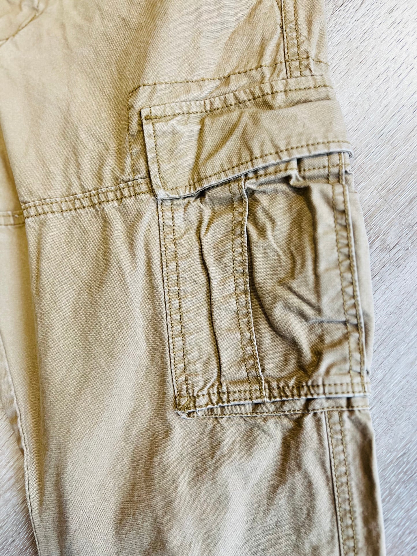 Old Navy Mens Cargo Pants - Size 30x32