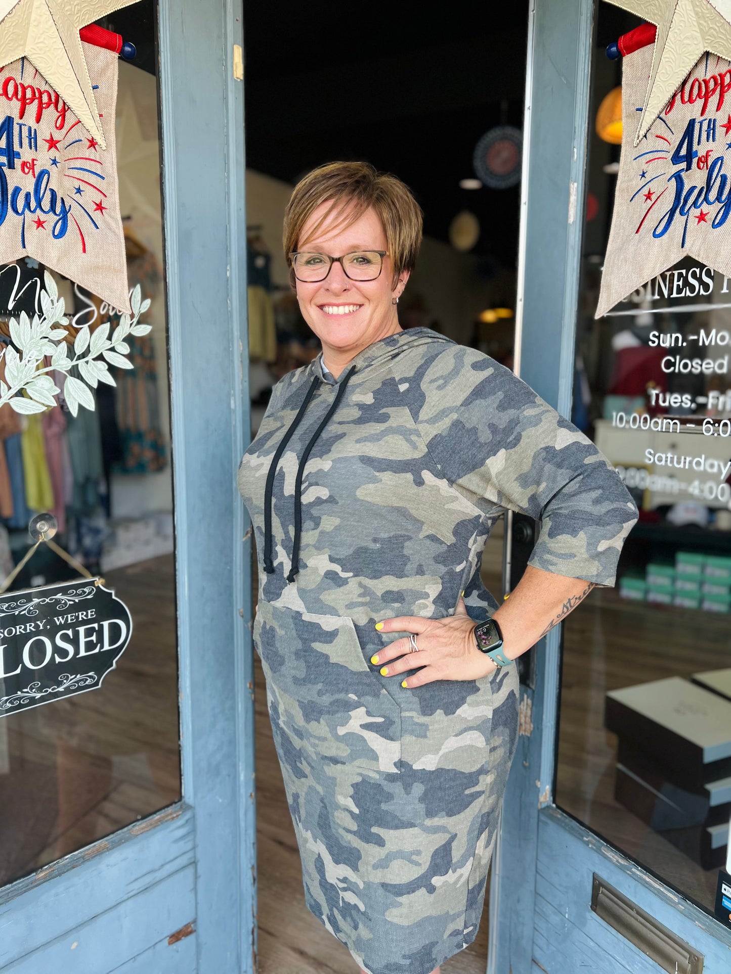 Hunter | Camo Hoodie - Curvy