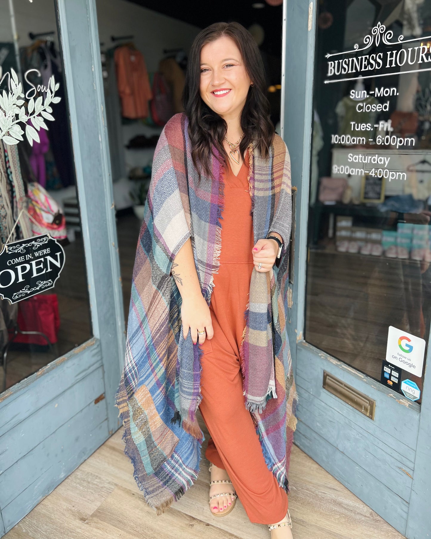 Multicolor Plaid Pocket Shawl