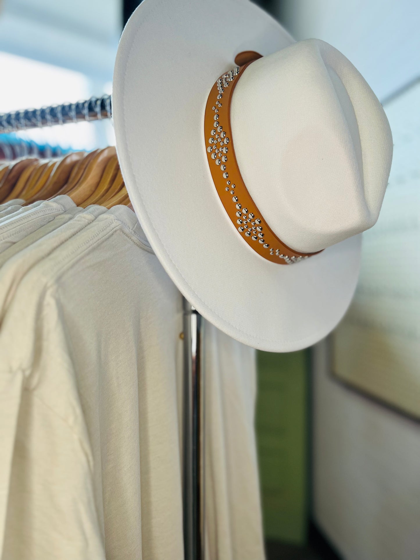 White Wide Brim Panama Hat