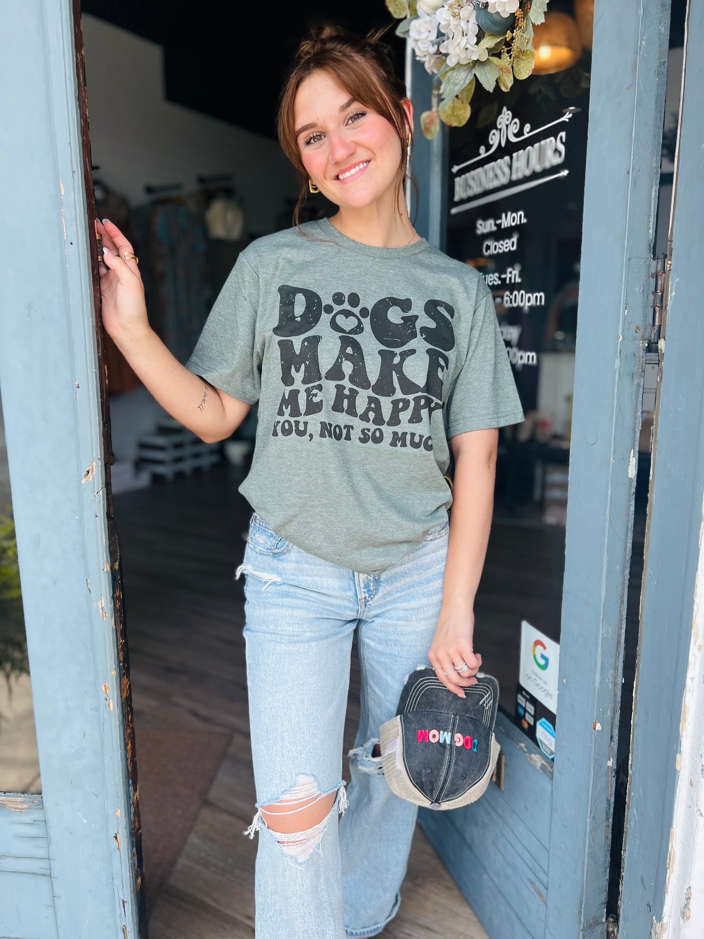 Dogs Make Me Happy | Graphic Tee