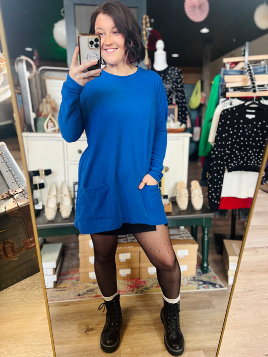 Blue Long Sleeve w/ front pockets - Size L