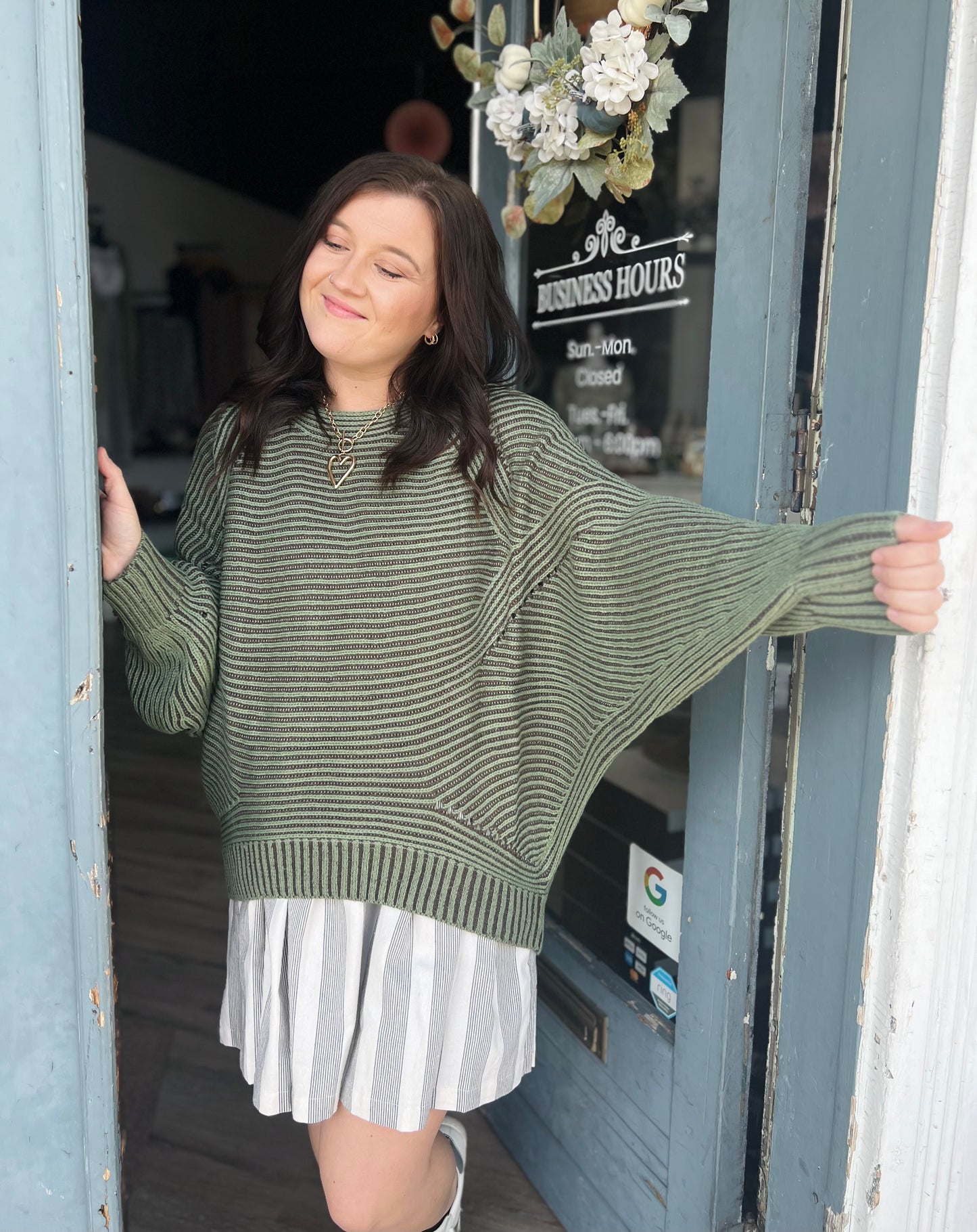 Charlotte | Curvy Sweater - Green