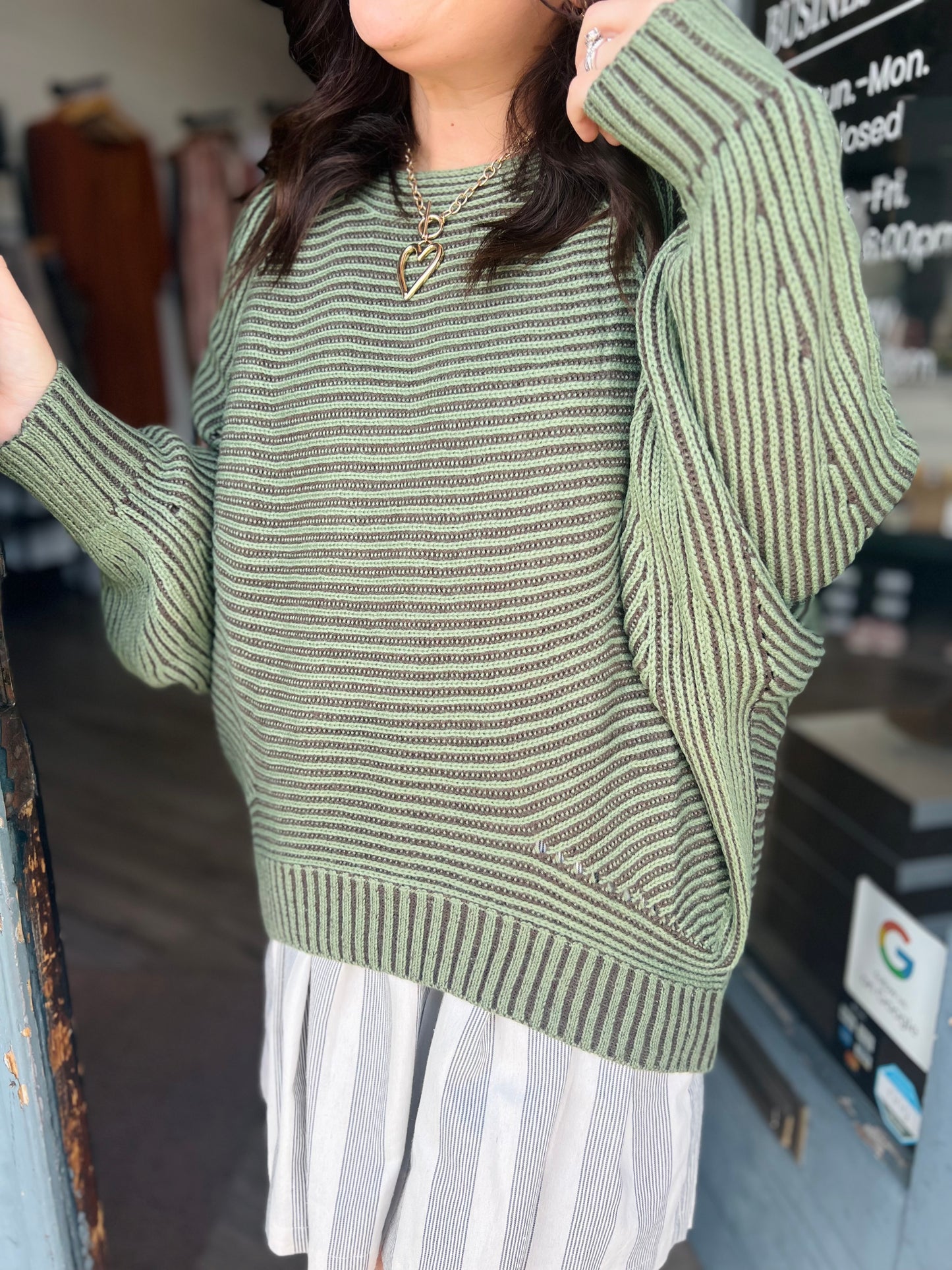 Charlotte | Curvy Sweater - Green