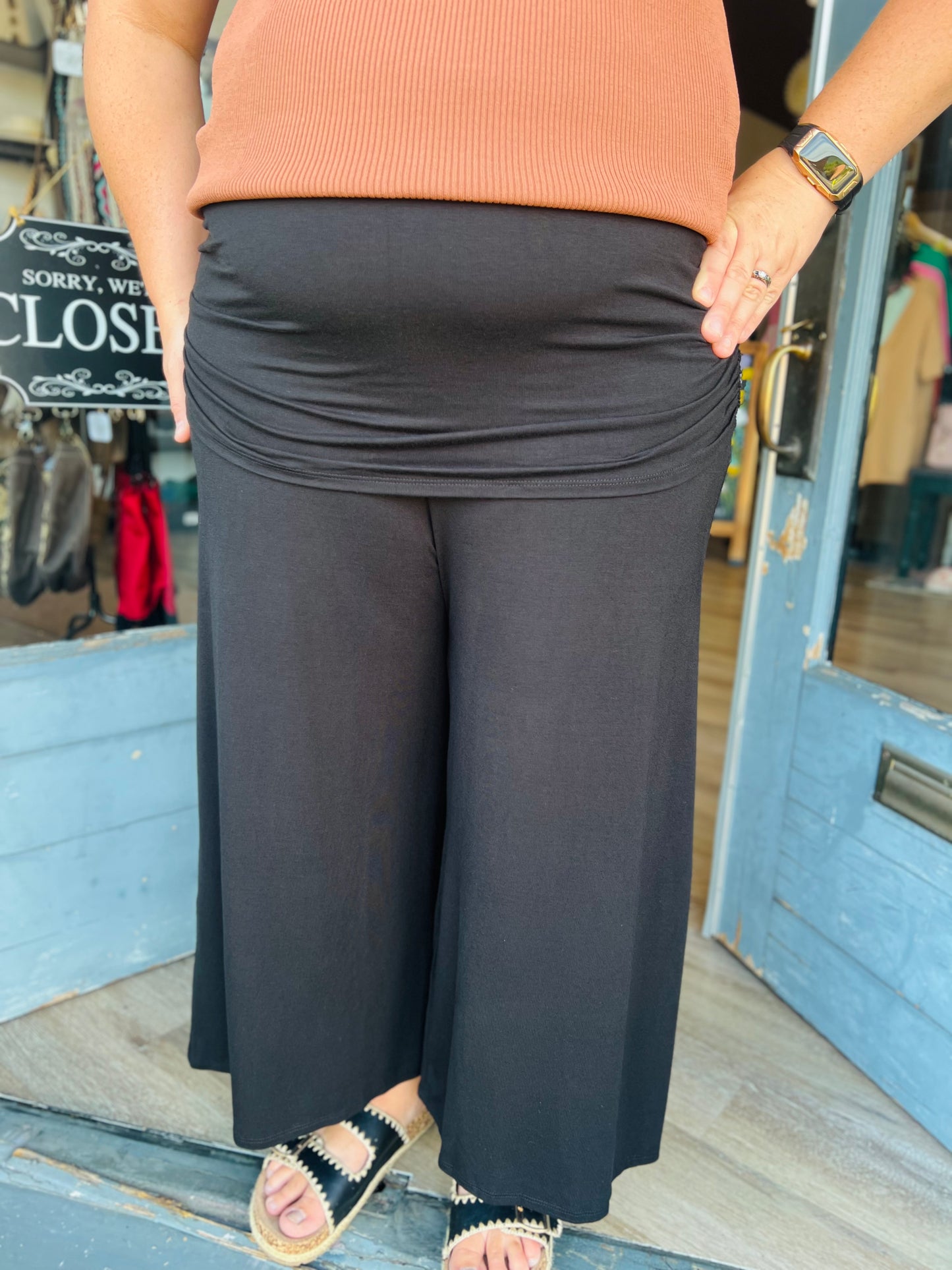 Gaucho | Curvy Wide Leg Pants - Black