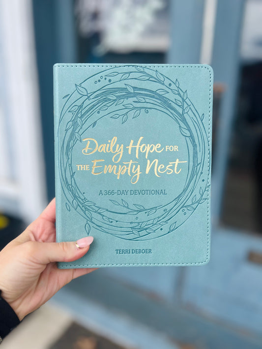 Daily Hope for the Empty Nest Dusty | Devotional