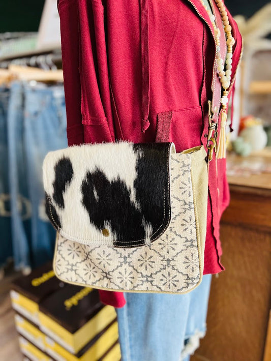 Cream Shoulder Bag W/ Cowhide Trim & Flowers