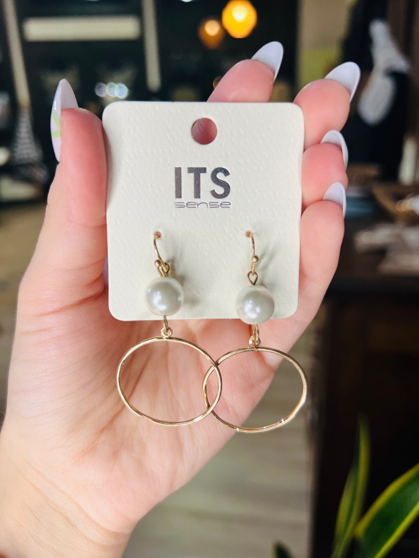 Pearl Hammered Metal Ring Earrings