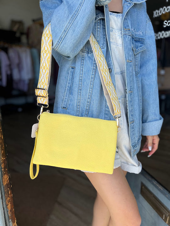 Izzy Crossbody - Pastel Yellow