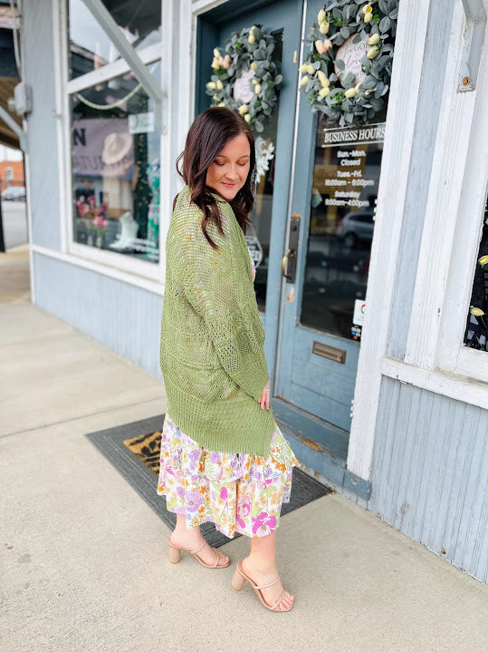 Give Me The Pastels | Floral Midi Dress - Curvy