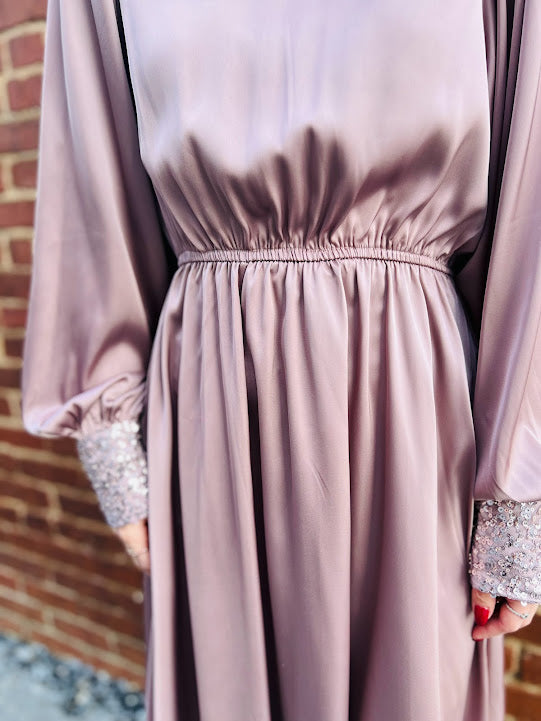 Puff long sleeve with sequin midi satin dress